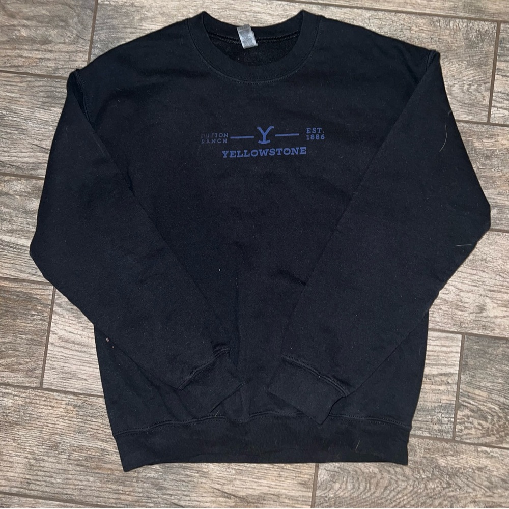 Black Yellowstone Pullover Crewneck